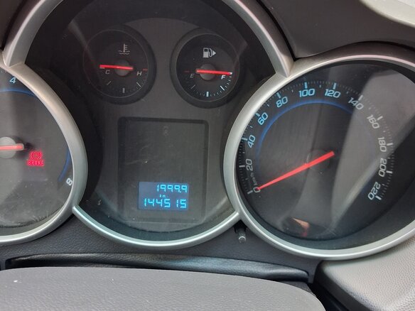 2010 Chevrolet Cruze I, чёрный, 600000 рублей - вид 4