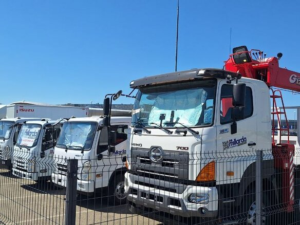 2026 Isuzu Elf (N-series), золотистый, 4650000 рублей - вид 17
