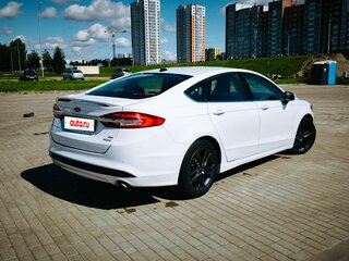 2018 Ford Fusion (North America) II Рестайлинг, белый, 1350000 рублей, вид 4