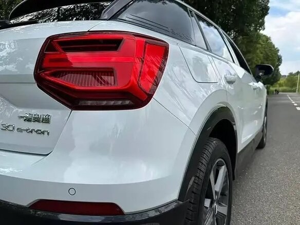 2021 Audi Q2 L e-tron I Рестайлинг, белый, 1900000 рублей - вид 7