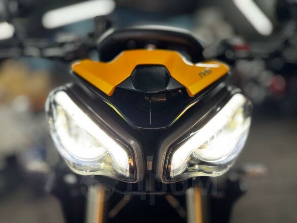 2023 Triumph Street Triple, жёлтый, 1170000 рублей - вид 6