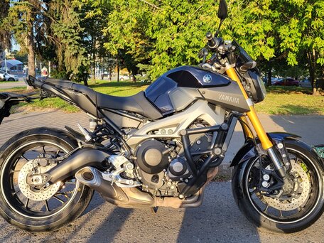2015 Yamaha MT-09 (FZ-09), фиолетовый, 750000 рублей, вид 2