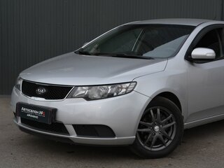 2009 Kia Cerato 5-speed II, серебристый, 889999 рублей, вид 1