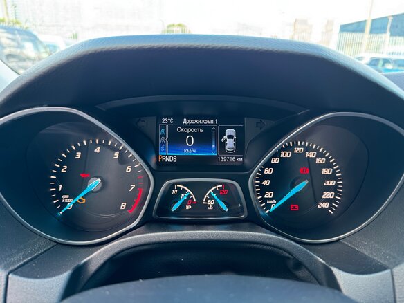 2014 Ford Focus III, белый - вид 13