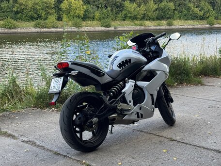 2010 Kawasaki ER-6F (Ninja 650R), белый, 350000 рублей, вид 5