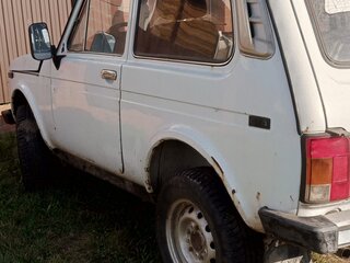 1998 Lada (ВАЗ) 2121 (4x4) I Рестайлинг, белый, 250000 рублей, вид 4
