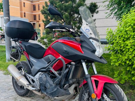 2015 Honda NC 750X, красный, 550000 рублей, вид 5