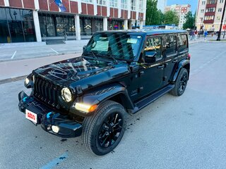 2021 Jeep Wrangler IV (JL), чёрный, 5550000 рублей, вид 3