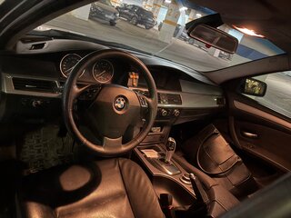2008 BMW 5 серии 520i V (E60/E61) Рестайлинг, синий, 820000 рублей, вид 3