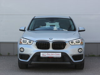 2017 BMW X1 18i sDrive II (F48), серебристый, 1830000 рублей, вид 3