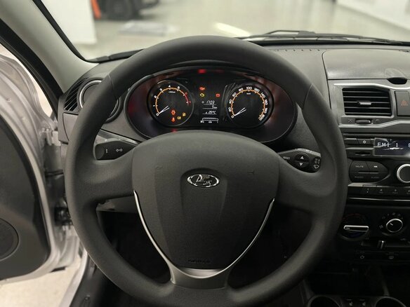 2026 Lada (ВАЗ) Granta I Рестайлинг, серебристый - вид 13