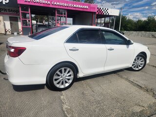 2012 Toyota Camry VII (XV50), белый, 1370000 рублей, вид 4