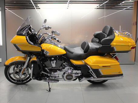 2022 Harley-Davidson CVO Road Glide, жёлтый, 5407633 рублей, вид 5