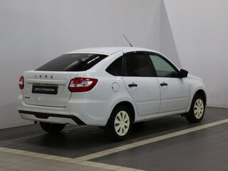 2019 Lada (ВАЗ) Granta I Рестайлинг, белый, 541000 рублей, вид 5
