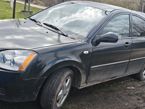 2010 Vortex Estina I, чёрный, 200000 рублей