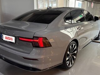 2026 Volvo S90 II Рестайлинг 2, серый, 7100750 рублей, вид 4