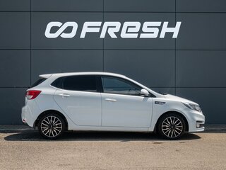 2015 Kia Rio 6-speed III, белый, 1140000 рублей, вид 5