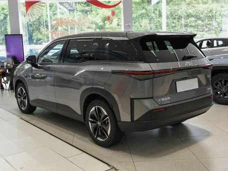 2026 Toyota bZ3X 58.3 kWh, серый, 2600000 рублей, вид 4