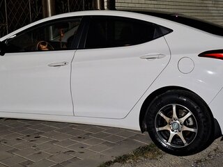 2015 Hyundai Elantra V (MD) Рестайлинг, белый, 1300000 рублей, вид 3