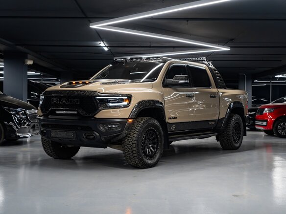 2022 Ram 1500 Crew Cab TRX V, коричневый