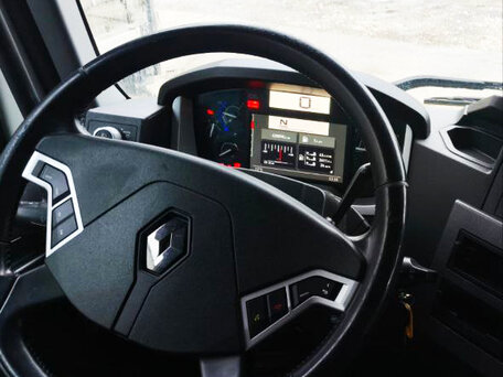 2020 Renault T-Series, белый, 12500000 рублей, вид 3