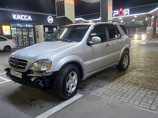 2001 Mercedes-Benz M-Класс 320 I (W163) Рестайлинг, серебристый, 700000 рублей, вид 4