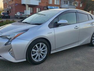 2018 Toyota Prius IV (XW50), серый, 1800000 рублей, вид 3