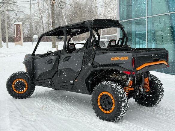 2025 BRP Can-Am Commander Max XT, красный - вид 7