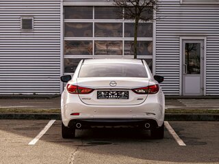 2018 Mazda 6 III (GJ) Рестайлинг, белый, 1705000 рублей, вид 5