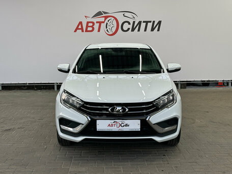 2024 Lada (ВАЗ) Vesta I Рестайлинг (NG), белый, 1165000 рублей, вид 2