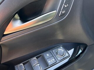 2017 Lexus LX 570 III Рестайлинг 2, чёрный, 7533333 рублей, вид 4