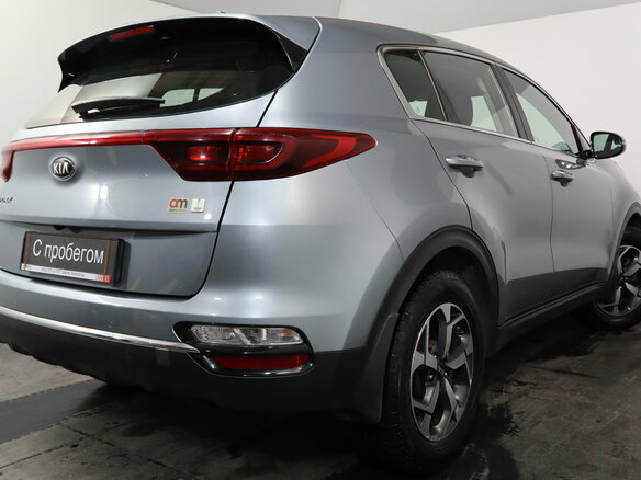 2020 Kia Sportage IV Рестайлинг, серебристый - вид 3