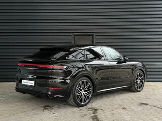 2025 Porsche Cayenne Coupé III Рестайлинг, чёрный, 20800000 рублей, вид 5