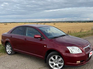2005 Toyota Avensis II, красный, 1100000 рублей, вид 2