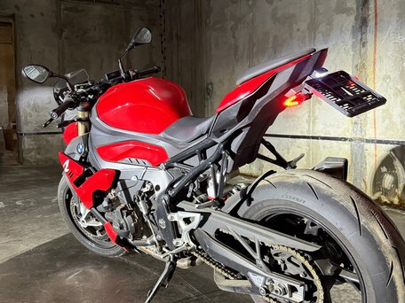 2021 BMW S 1000 R, красный, 1190000 рублей, вид 5