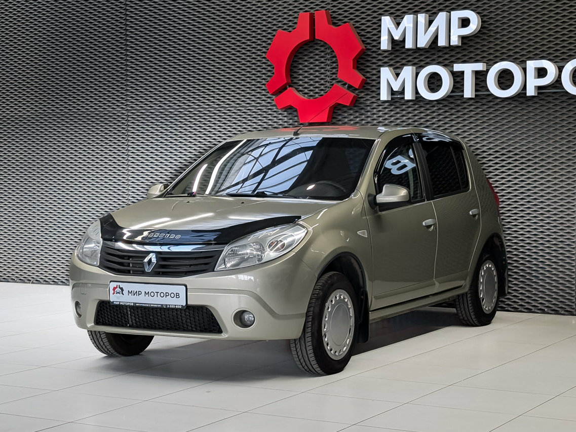 Открыть фотографии: Renault Sandero I