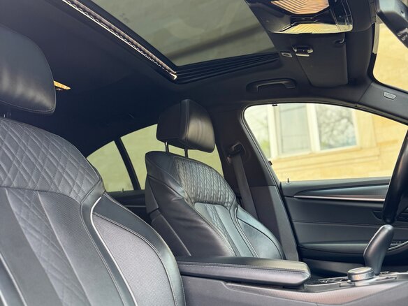 2022 BMW 5 серии 530d VII (G30/G31/G38) Рестайлинг, чёрный, 6500000 рублей - вид 32