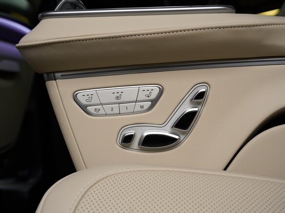 2026 Mercedes-Benz V-Класс 300 d экстра длинный III (W447) Рестайлинг 2, чёрный - вид 28