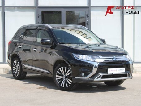 2019 Mitsubishi Outlander III Рестайлинг 3, чёрный, 2555000 рублей, вид 3