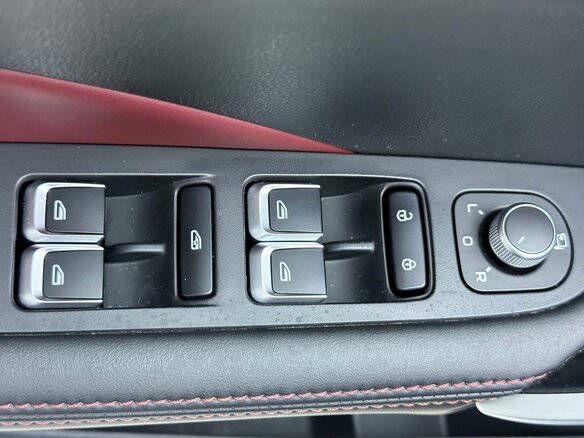 2022 Geely Coolray (Binyue) I, серый, 982000 рублей - вид 7