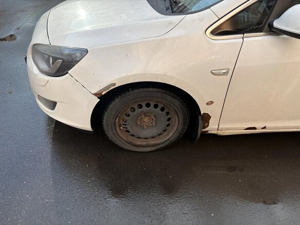 2011 Opel Astra J, белый - вид 12
