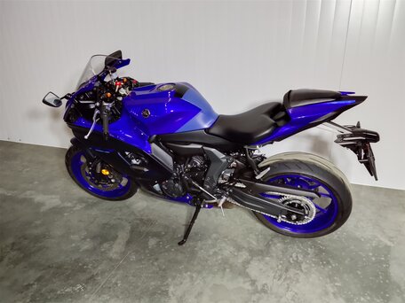 2022 Yamaha YZF-R7, синий, 829000 рублей, вид 3