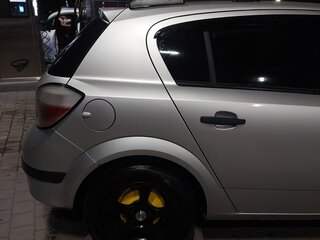 2005 Opel Astra H, серебристый, 315000 рублей, вид 3
