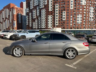 2012 Mercedes-Benz E-Класс 200 7G-Tronic IV (W212, S212, C207), белый, 1570000 рублей, вид 3
