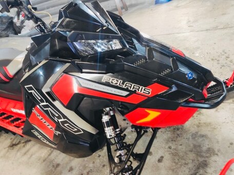 2017 Polaris 800 PRO-RMK, красный, 750000 рублей, вид 4