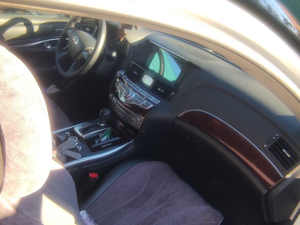 2015 Infiniti Q70 I Рестайлинг, белый, 2350000 рублей - вид 31