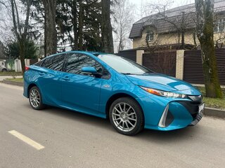 2018 Toyota Prius PHV ZVW52 IV (XW50), голубой, 1830000 рублей, вид 1