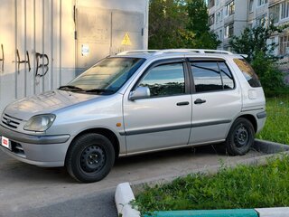 1999 Toyota Raum I, серый, 309000 рублей, вид 5
