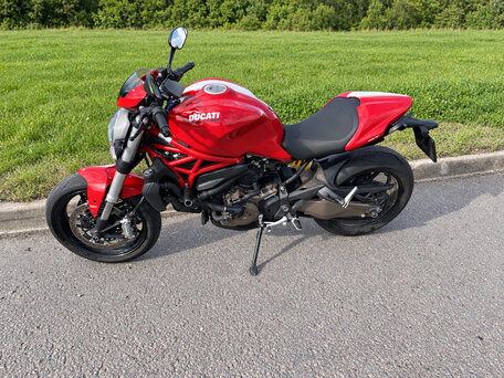 2017 Ducati Monster 821, красный, 500000 рублей, вид 2
