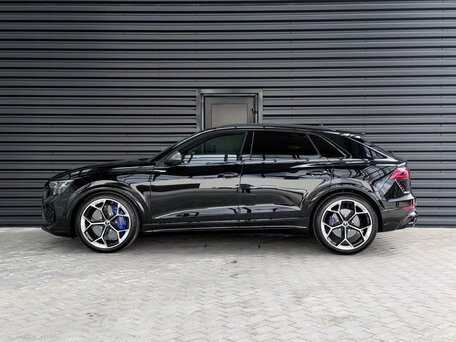 2026 Audi RS Q8 Performance I Рестайлинг, чёрный, 24900000 рублей, вид 2